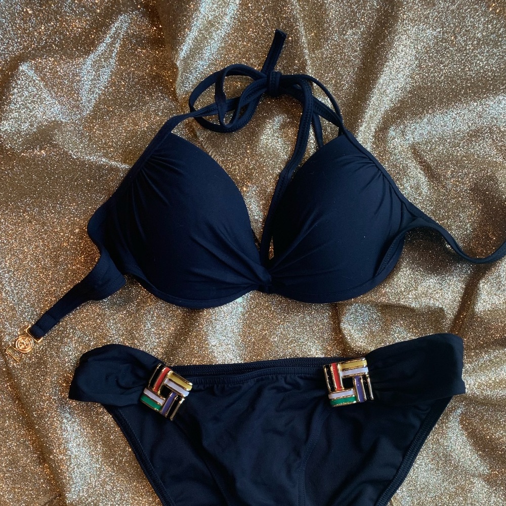Victoria’s Secret Bikini Top Only - Like New
